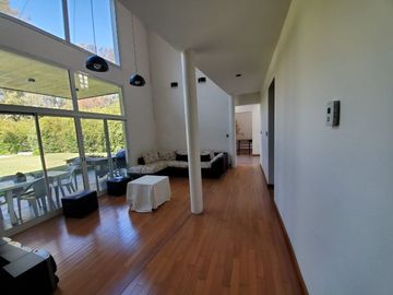 Venta Casa 5 amb. Bº Cerrado Santa Ana Fco.Alvarez