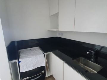 VENTA DEPTO 2 AMB DUPLEX-JARD-PARR-PIL-CHACARITA
