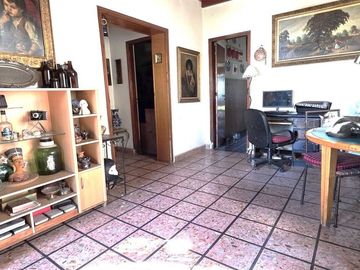 Casa 4 amb/Jardín/cocheras. Única! Caseros