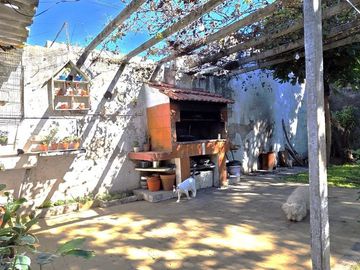 Casa 4 amb/Jardín/cocheras. Única! Caseros