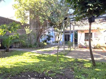 Casa 4 amb/Jardín/cocheras. Única! Caseros