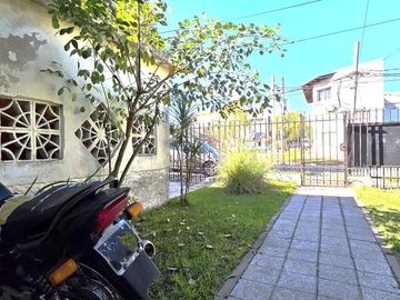 Casa 4 amb/Jardín/cocheras. Única! Caseros