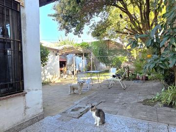 Casa 4 amb/Jardín/cocheras. Única! Caseros