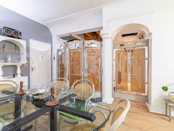 VENTA SEMIPISO 4 AMB  COCHERA EXCELENTE UBICACION