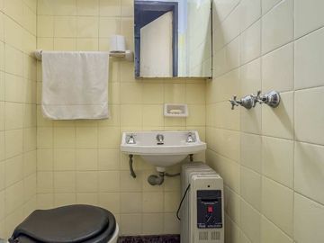 VENTA SEMIPISO 4 AMB  COCHERA EXCELENTE UBICACION