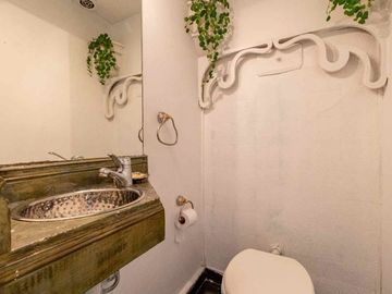 VENTA SEMIPISO 4 AMB  COCHERA EXCELENTE UBICACION