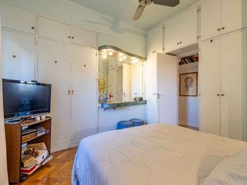 VENTA SEMIPISO 4 AMB  COCHERA EXCELENTE UBICACION