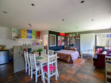 Casa 2 dormi c/ lavadero cochera jardin