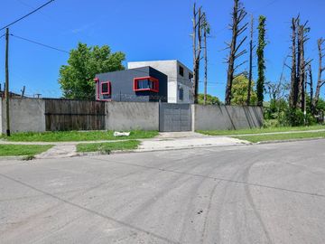 Casa 2 dormi c/ lavadero cochera jardin