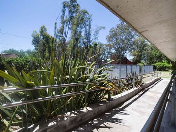 OFICINAS 960 m2 PLANTA LIBRE   OLIVOS 18 cocheras