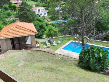 VENTA CASA+ DPTO+ PILETA VILLA PARQUE SIQUIMAN CBA