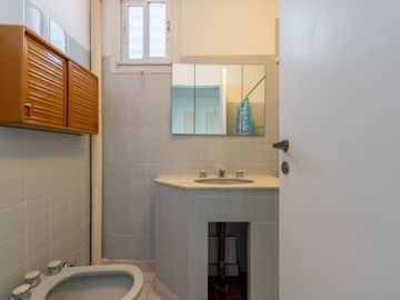 VENTA HERMOSO DEPARTAMENTO 4 AMB. CONGRESO