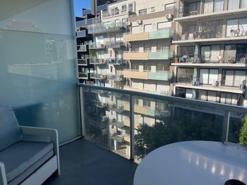 Venta Monoambiente Divisible frente balcon