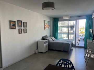 Venta Monoambiente Divisible frente balcon