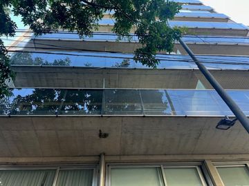 Venta Monoambiente Divisible frente balcon