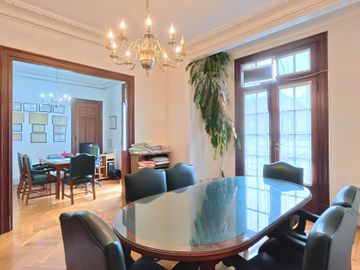 Venta 5 ambientes de categoría edificio histórico