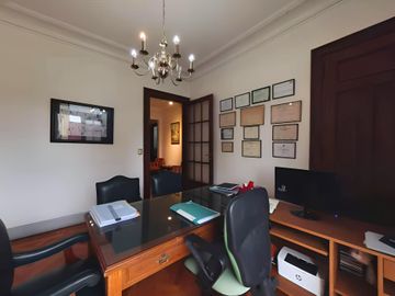 Venta 5 ambientes de categoría edificio histórico