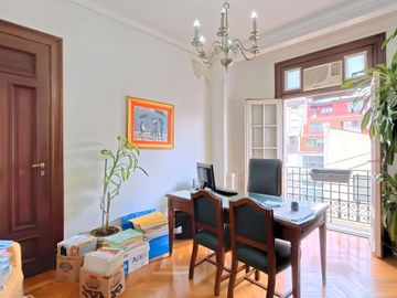 Venta 5 ambientes de categoría edificio histórico