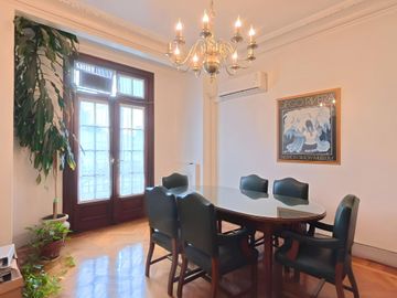 Venta 5 ambientes de categoría edificio histórico