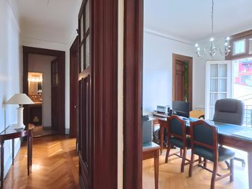 Venta 5 ambientes de categoría edificio histórico