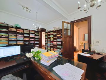 Venta 5 ambientes de categoría edificio histórico