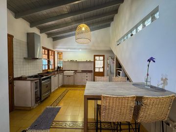 VENTA CASA 4 AMB BARRIO BELLO HORIZONTE PACHECO