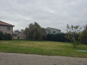LOTE EN VENTA EN BARRIO VALDEVEZ INTERNO
