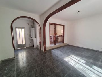 VENTA BLOQUE GALPON +LOCALES+VIVIENDA MERLO