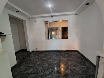 VENTA BLOQUE GALPON +LOCALES+VIVIENDA MERLO