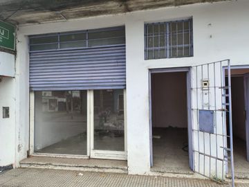 VENTA BLOQUE GALPON +LOCALES+VIVIENDA MERLO