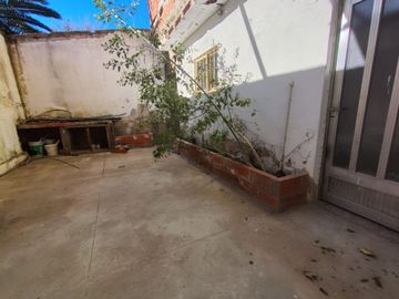 VENTA BLOQUE GALPON +LOCALES+VIVIENDA MERLO