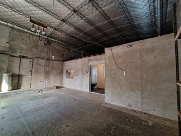 VENTA BLOQUE GALPON +LOCALES+VIVIENDA MERLO