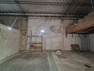 VENTA BLOQUE GALPON +LOCALES+VIVIENDA MERLO
