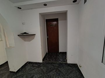 VENTA BLOQUE GALPON +LOCALES+VIVIENDA MERLO