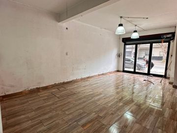 ALQUILER LOCAL COMERCIAL  PABLO PODESTA 110 MTS 2