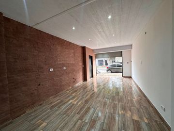 ALQUILER LOCAL COMERCIAL  PABLO PODESTA 110 MTS 2