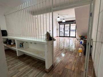 ALQUILER LOCAL COMERCIAL PABLO PODESTA 55 M2