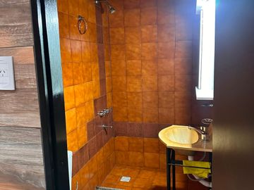 ALQUILER LOCAL COMERCIAL PABLO PODESTA 55 M2