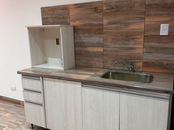 ALQUILER LOCAL COMERCIAL PABLO PODESTA 55 M2