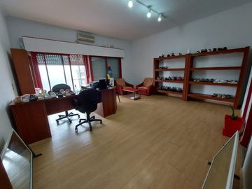 VENTA GALPON 350 m2 CON OFICINAS