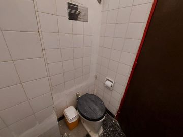 VENTA GALPON 350 m2 CON OFICINAS