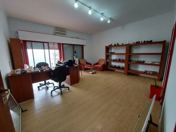 VENTA GALPON 350 m2 CON OFICINAS