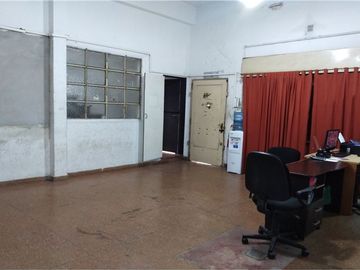 VENTA GALPON 350 m2 CON OFICINAS