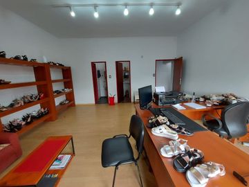 VENTA GALPON 350 m2 CON OFICINAS