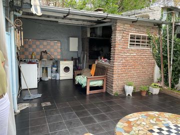 Venta Casa Multifamiliar a reciclar