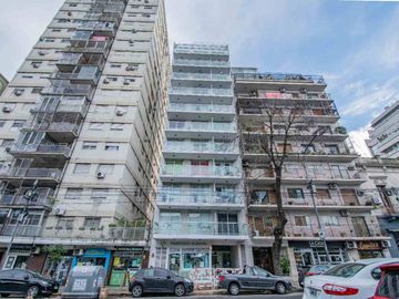 DEPTO 2 AMB AV.DIRECTORIO-3ro AL FRENTE-AMENITIES