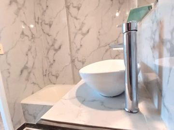 EN VENTA DOS AMBIENTES CON COCHERA PLENO PALERMO!!