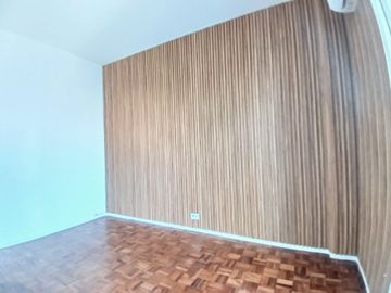 EN VENTA DOS AMBIENTES CON COCHERA PLENO PALERMO!!