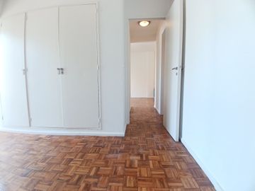 EN VENTA DOS AMBIENTES CON COCHERA PLENO PALERMO!!