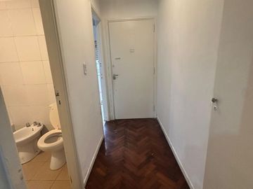 Venta Monoambiente dividido - FLORES